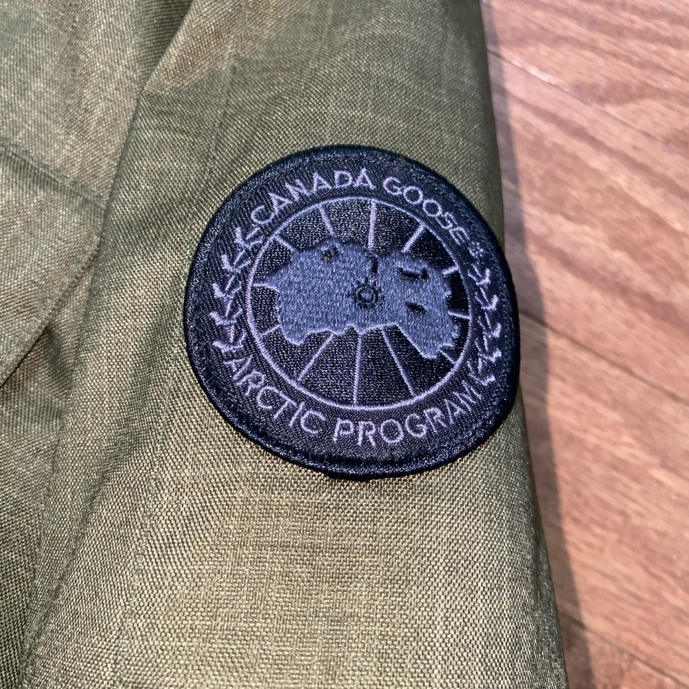 Canada Goose Harrison Parka - Branta Black Label - Picture 2 of 10